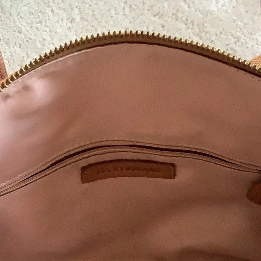 LUCKY BRAND genuine leather purse - Picture 7 of 13